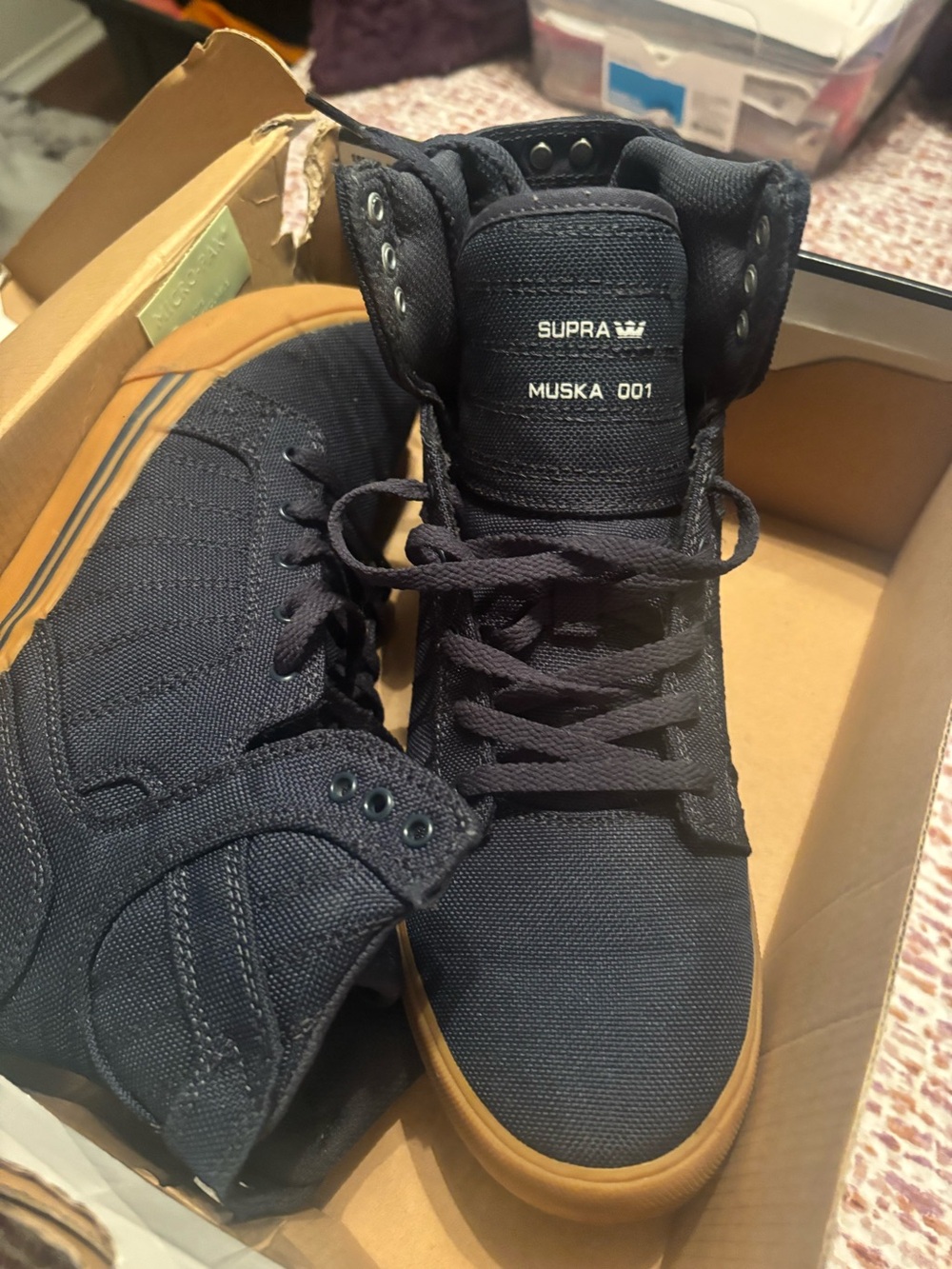Supra Muska 001 High-Top Sneakers in Navy with Gum sole
New / Deadstock